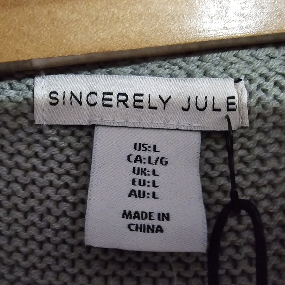 Mint color sweater - Picture 4 of 5